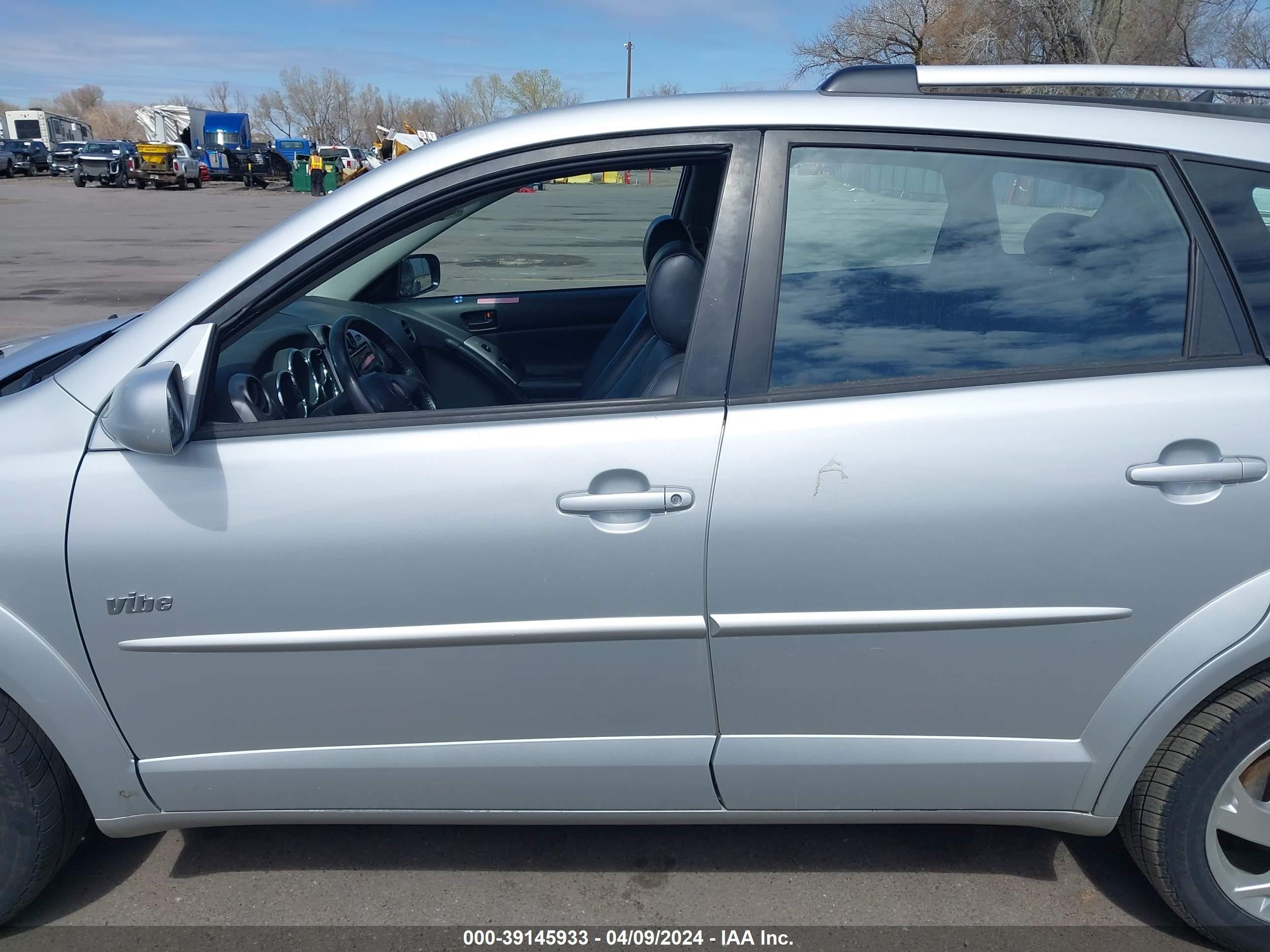 Photo 13 VIN: 5Y2SM63865Z411357 - PONTIAC VIBE 