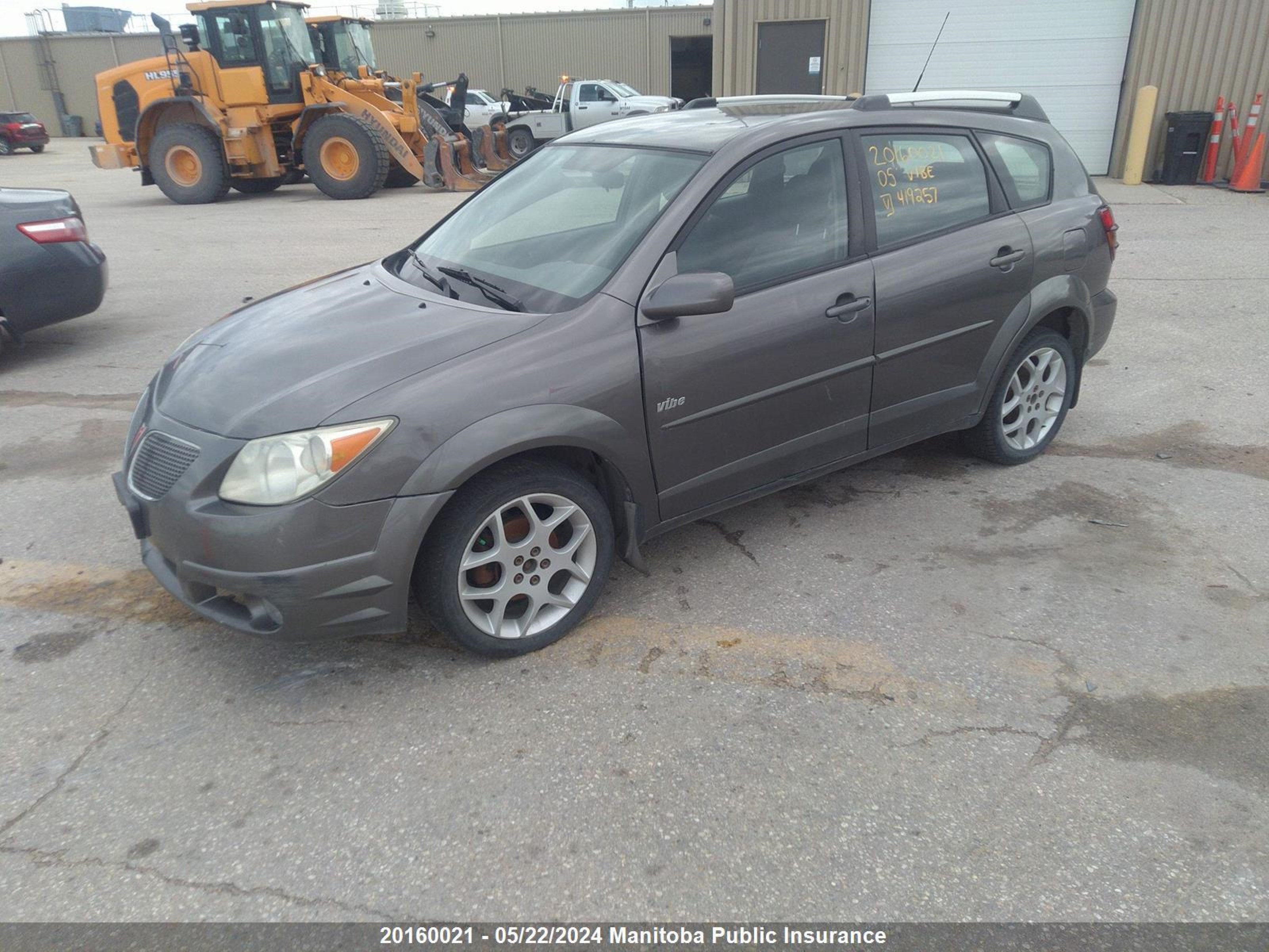 Photo 1 VIN: 5Y2SM63895Z419257 - PONTIAC VIBE 