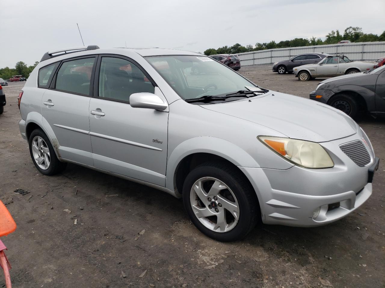 Photo 3 VIN: 5Y2SM638X5Z435371 - PONTIAC VIBE 