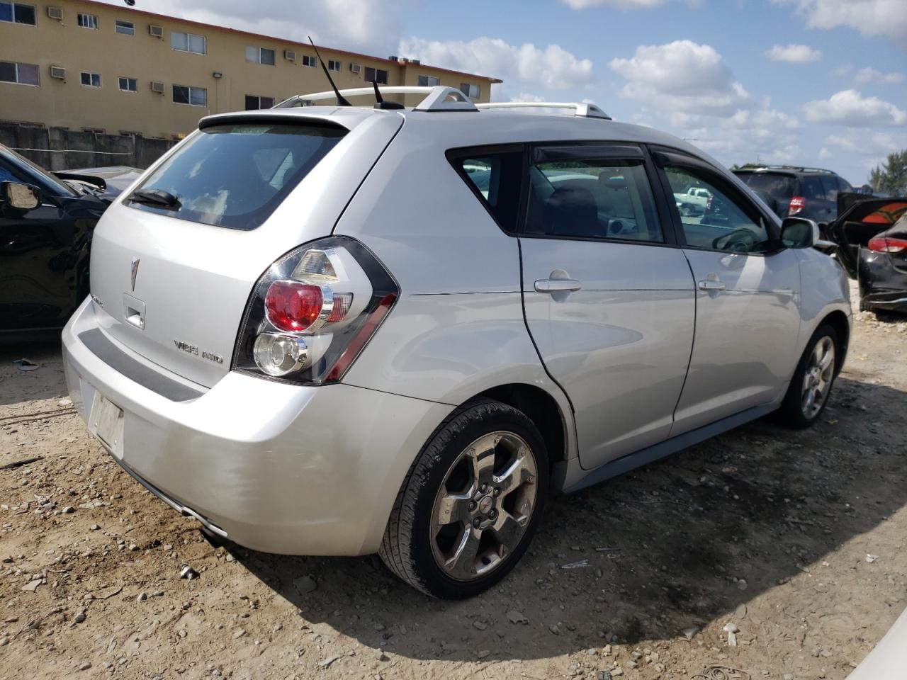 Photo 2 VIN: 5Y2SM67039Z409012 - PONTIAC VIBE 