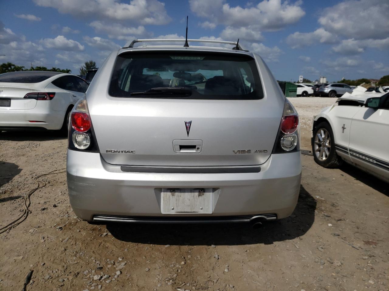 Photo 5 VIN: 5Y2SM67039Z409012 - PONTIAC VIBE 