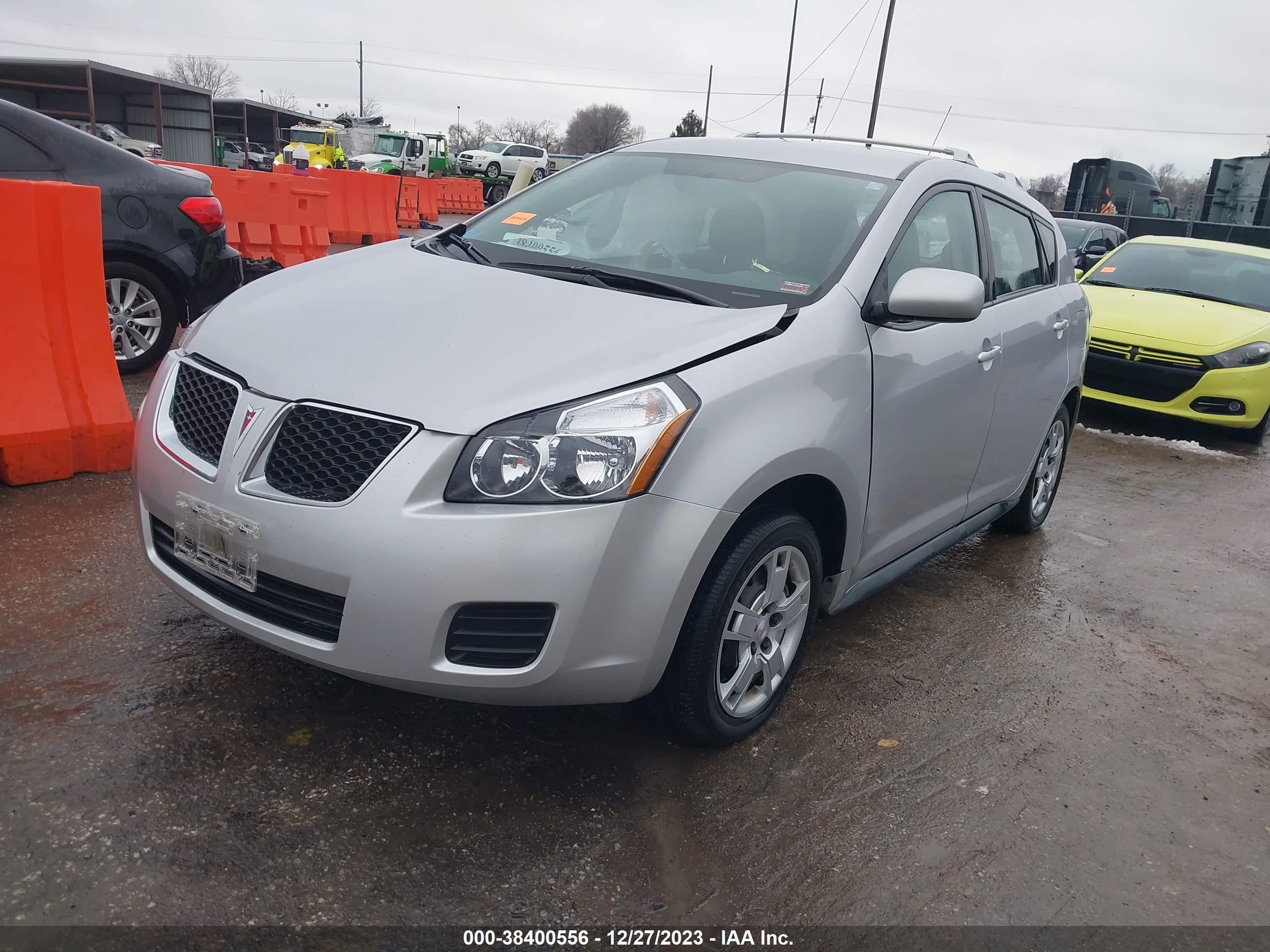 Photo 1 VIN: 5Y2SM67099Z422718 - PONTIAC VIBE 