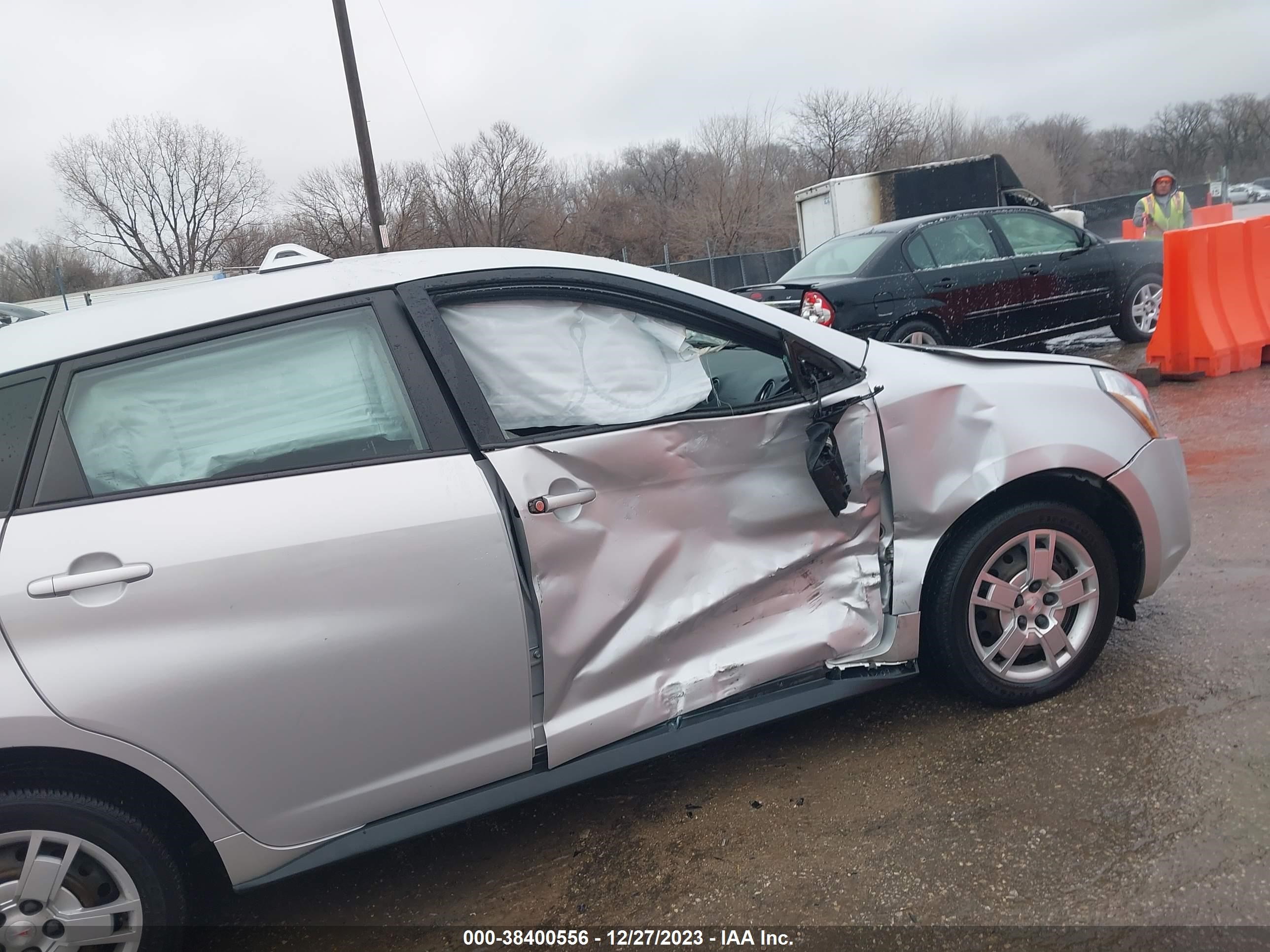 Photo 5 VIN: 5Y2SM67099Z422718 - PONTIAC VIBE 