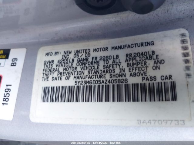 Photo 8 VIN: 5Y2SM6E05AZ405826 - PONTIAC VIBE 