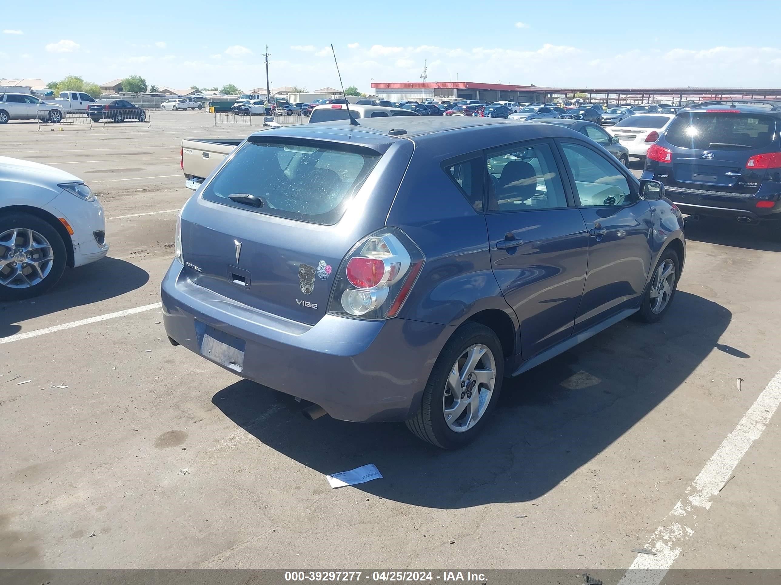 Photo 3 VIN: 5Y2SP678X9Z417153 - PONTIAC VIBE 