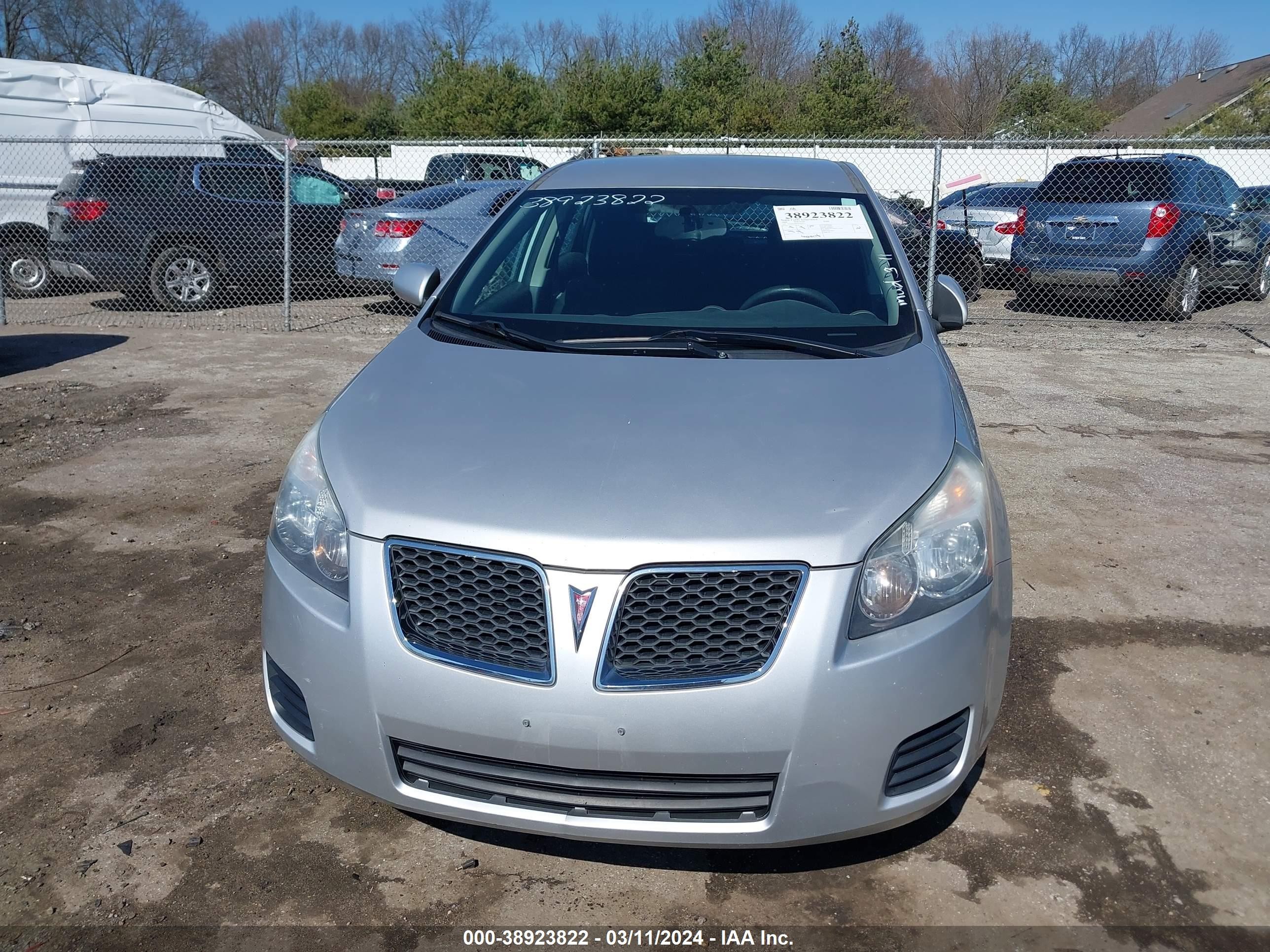 Photo 11 VIN: 5Y2SP678X9Z420912 - PONTIAC VIBE 