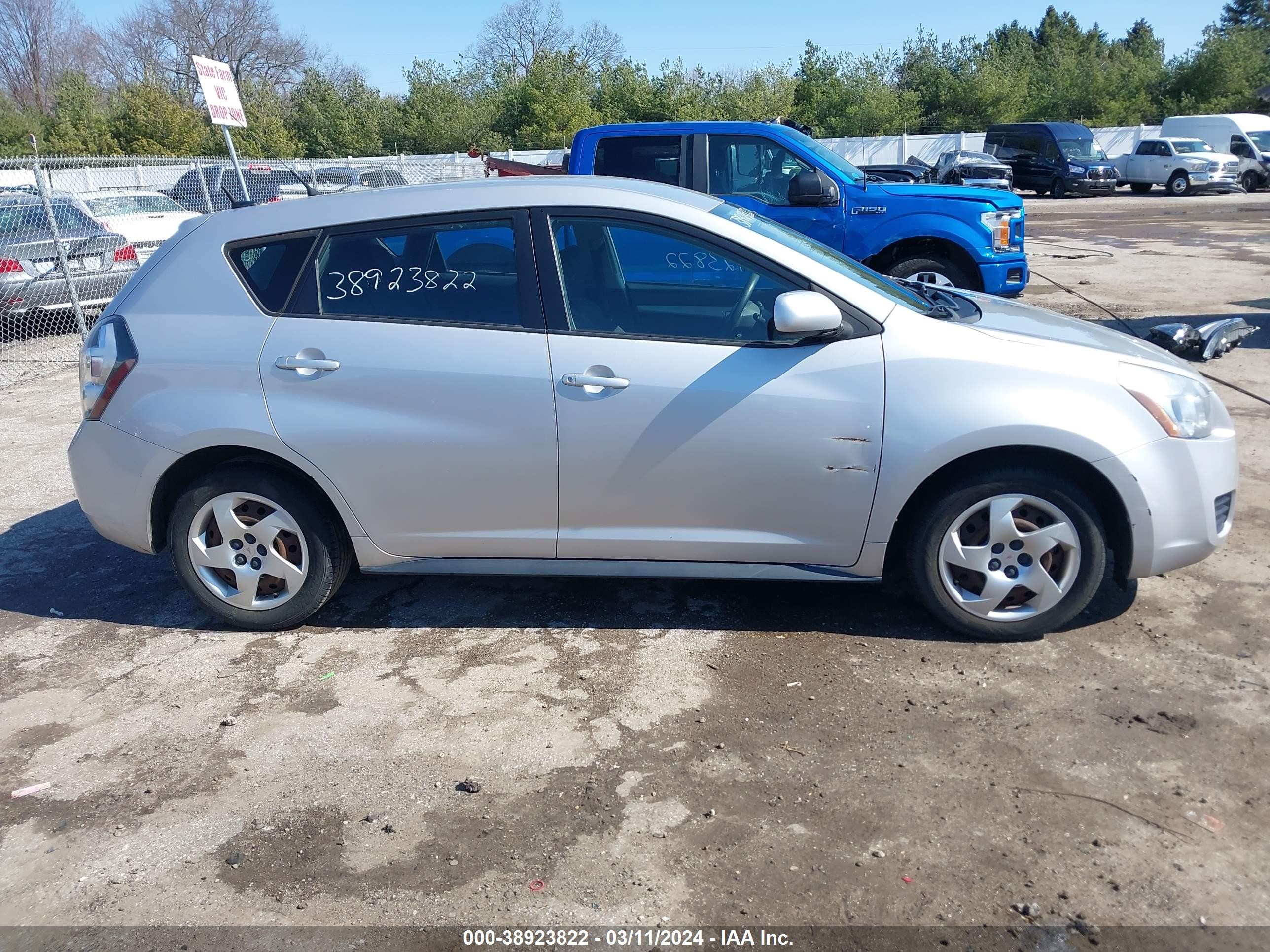 Photo 12 VIN: 5Y2SP678X9Z420912 - PONTIAC VIBE 