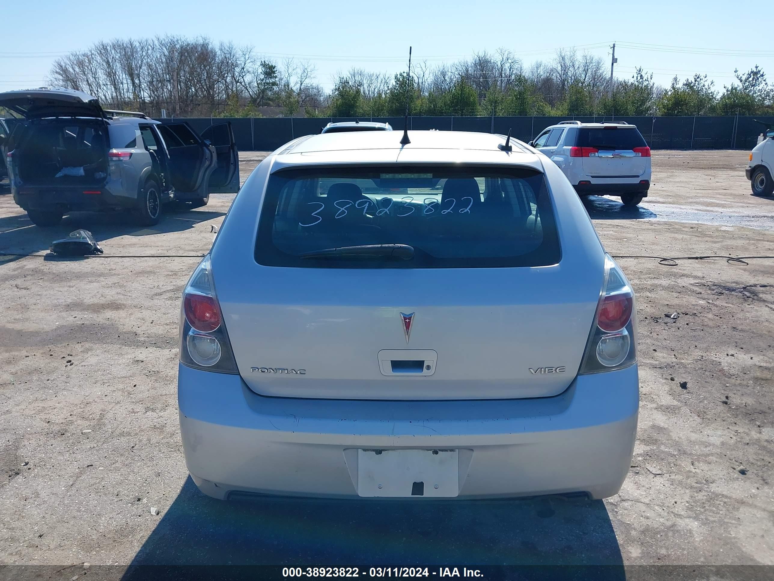 Photo 15 VIN: 5Y2SP678X9Z420912 - PONTIAC VIBE 