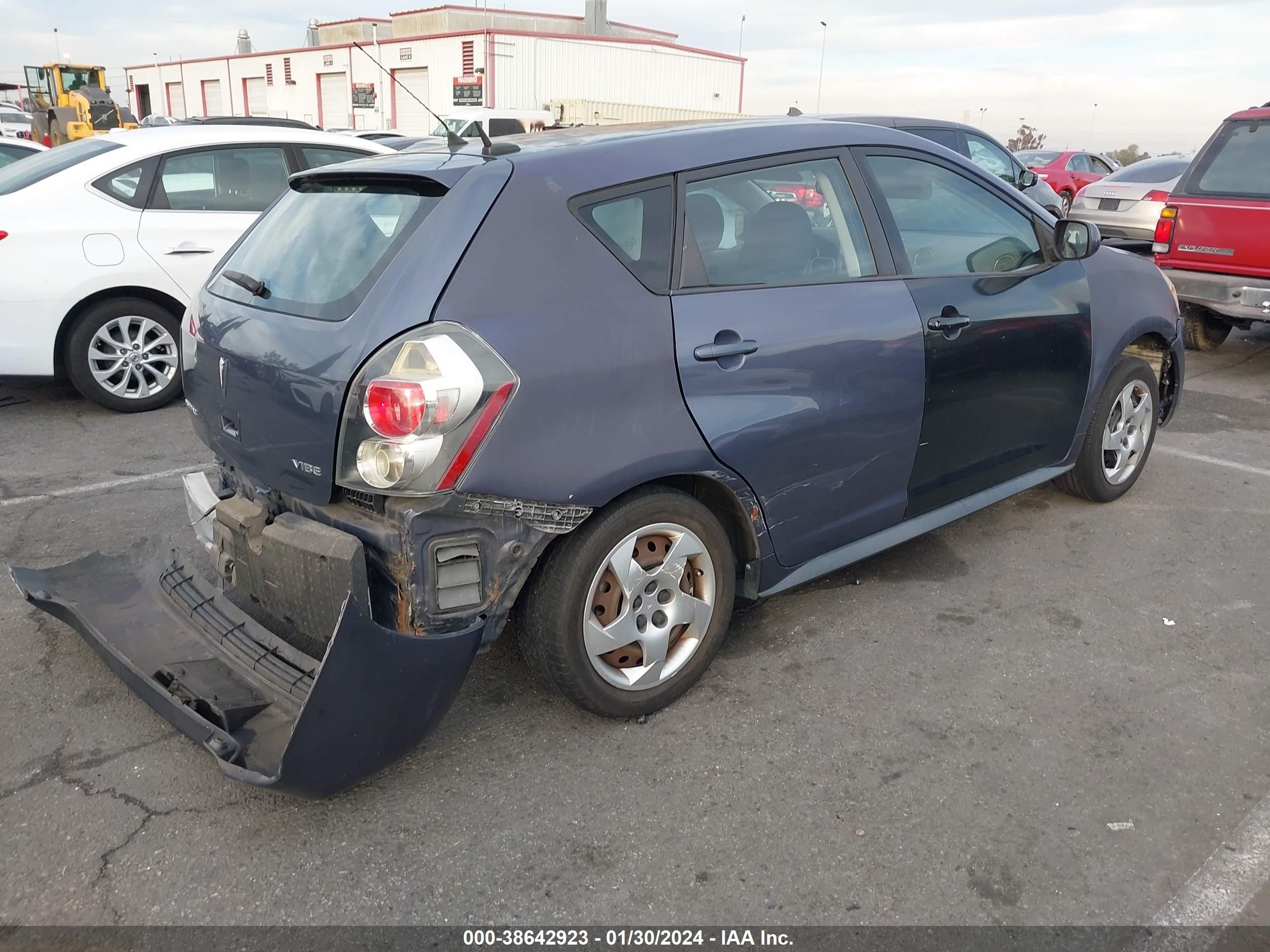 Photo 3 VIN: 5Y2SP678X9Z450752 - PONTIAC VIBE 