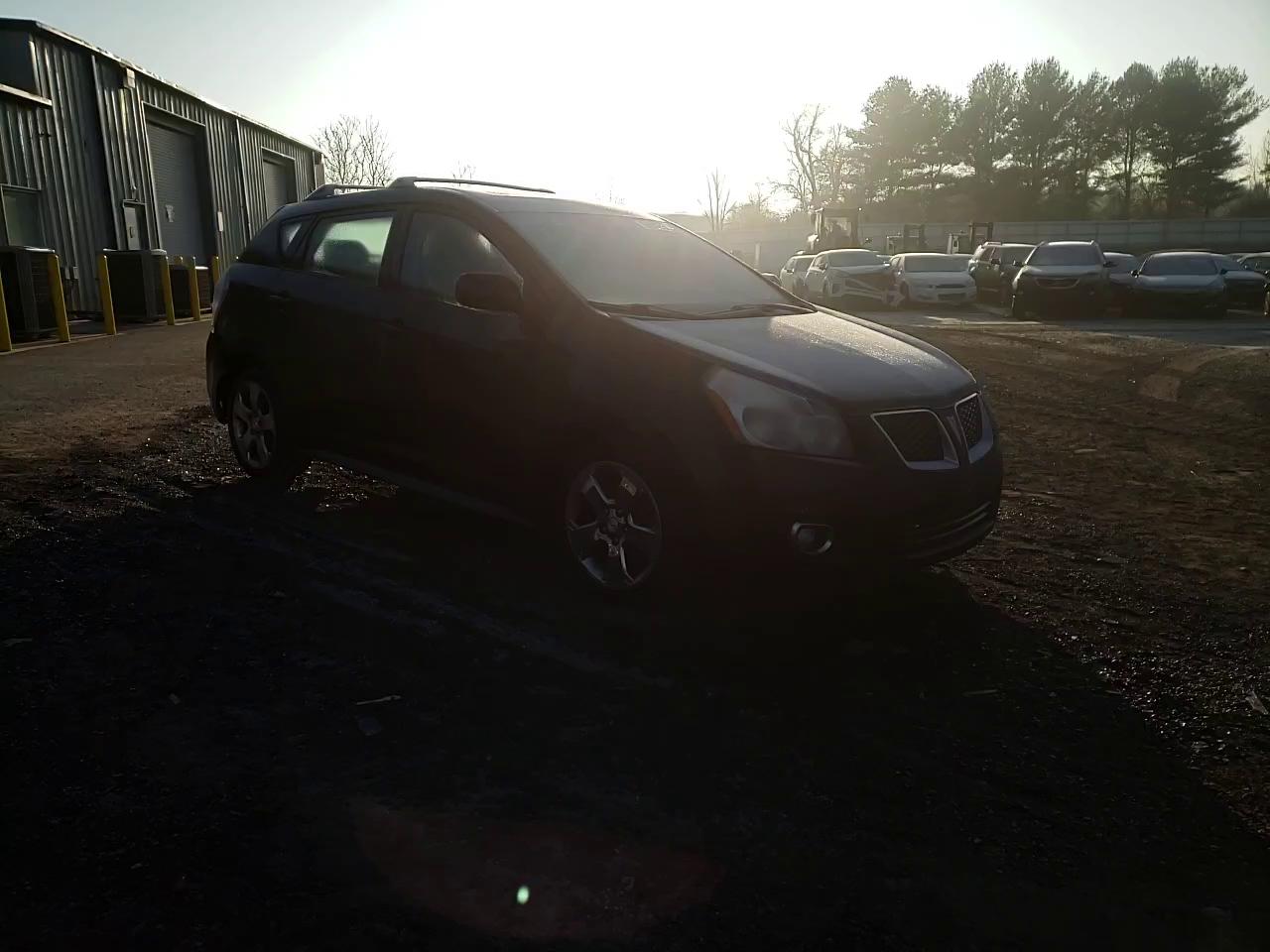 Photo 10 VIN: 5Y2SP6E04AZ400933 - PONTIAC VIBE 