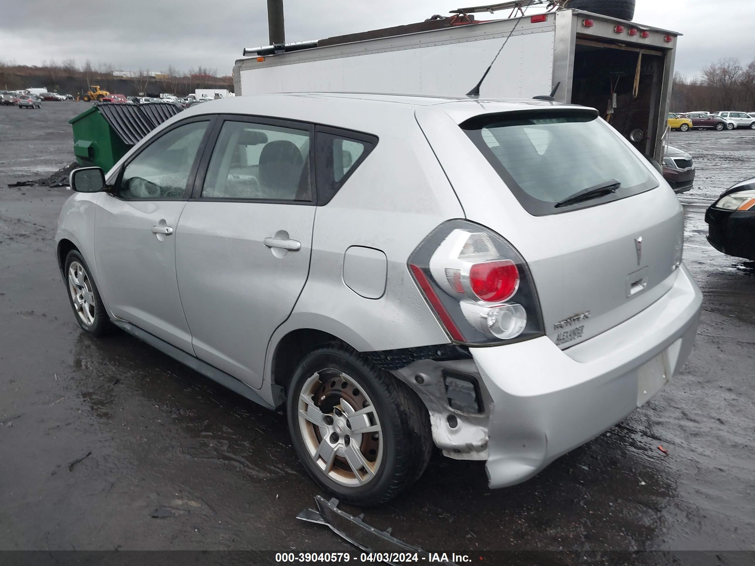 Photo 2 VIN: 5Y2SP6E04AZ403282 - PONTIAC VIBE 