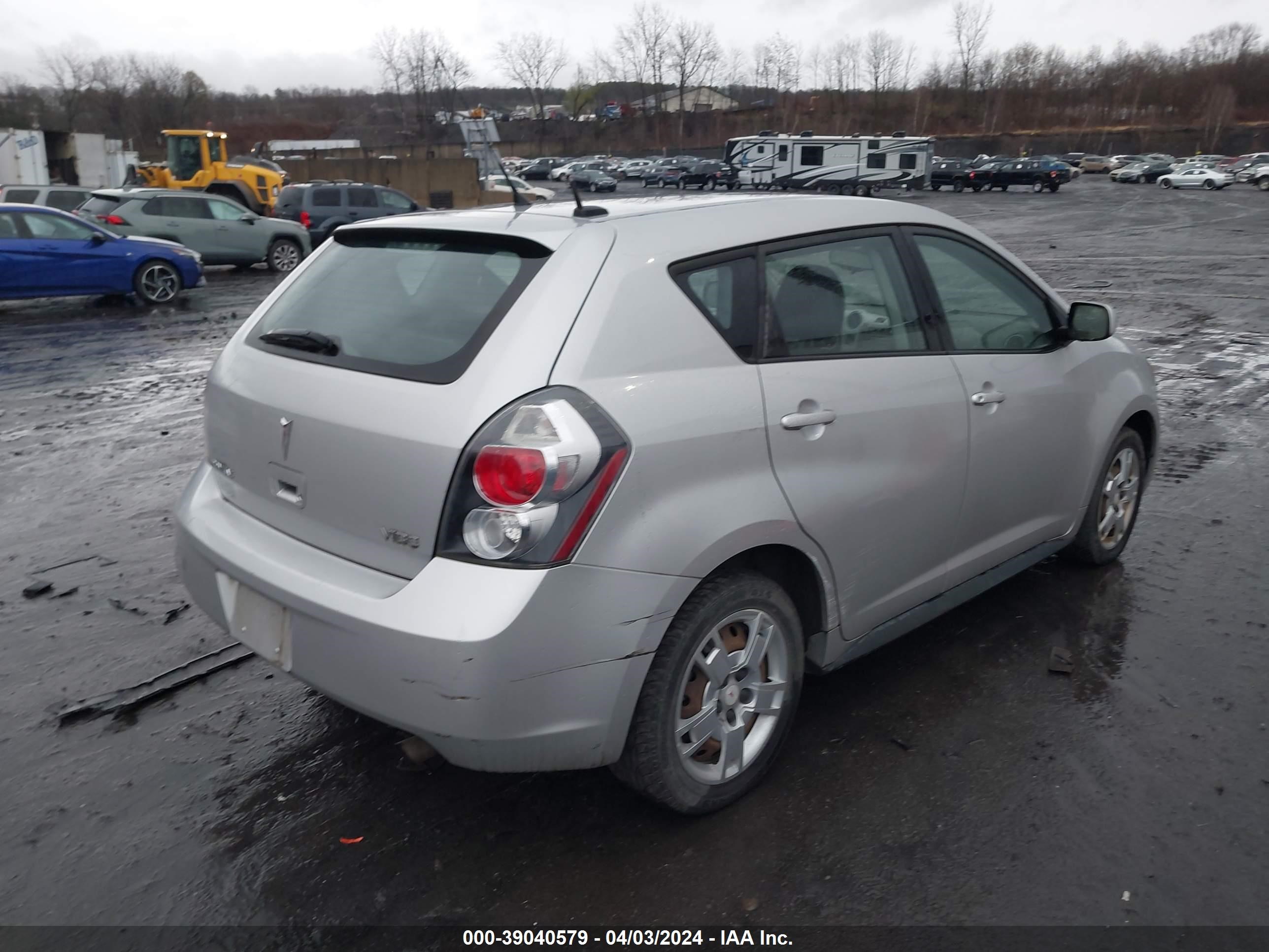 Photo 3 VIN: 5Y2SP6E04AZ403282 - PONTIAC VIBE 