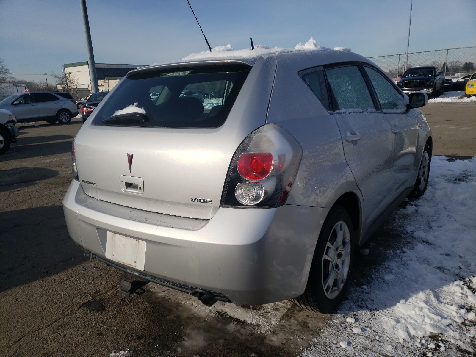 Photo 3 VIN: 5Y2SP6E05AZ409124 - PONTIAC VIBE 