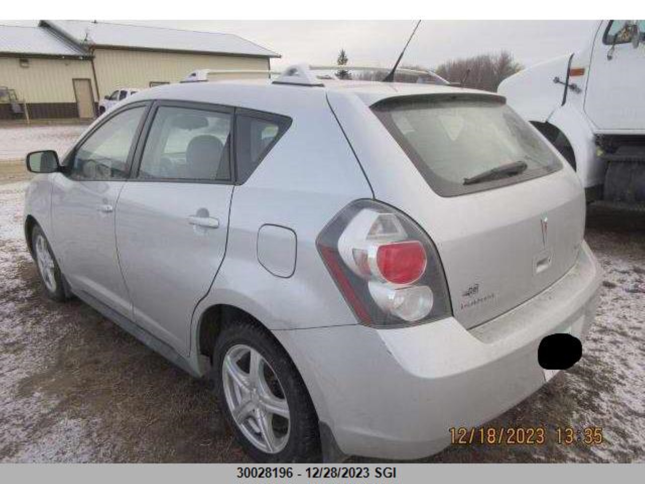 Photo 2 VIN: 5Y2SP6E82AZ411497 - PONTIAC VIBE 