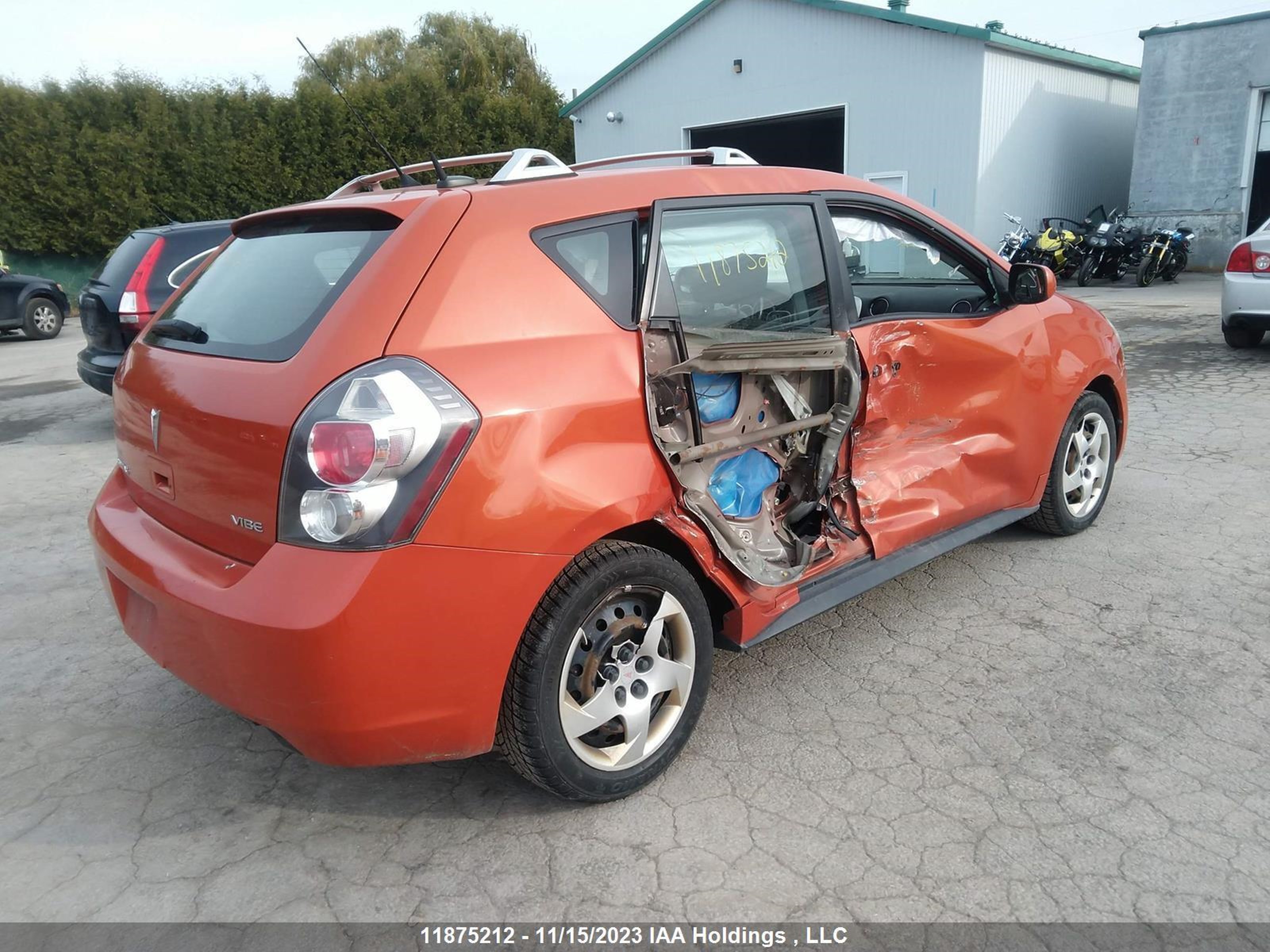 Photo 3 VIN: 5Y2SP6E86AZ414676 - PONTIAC VIBE 