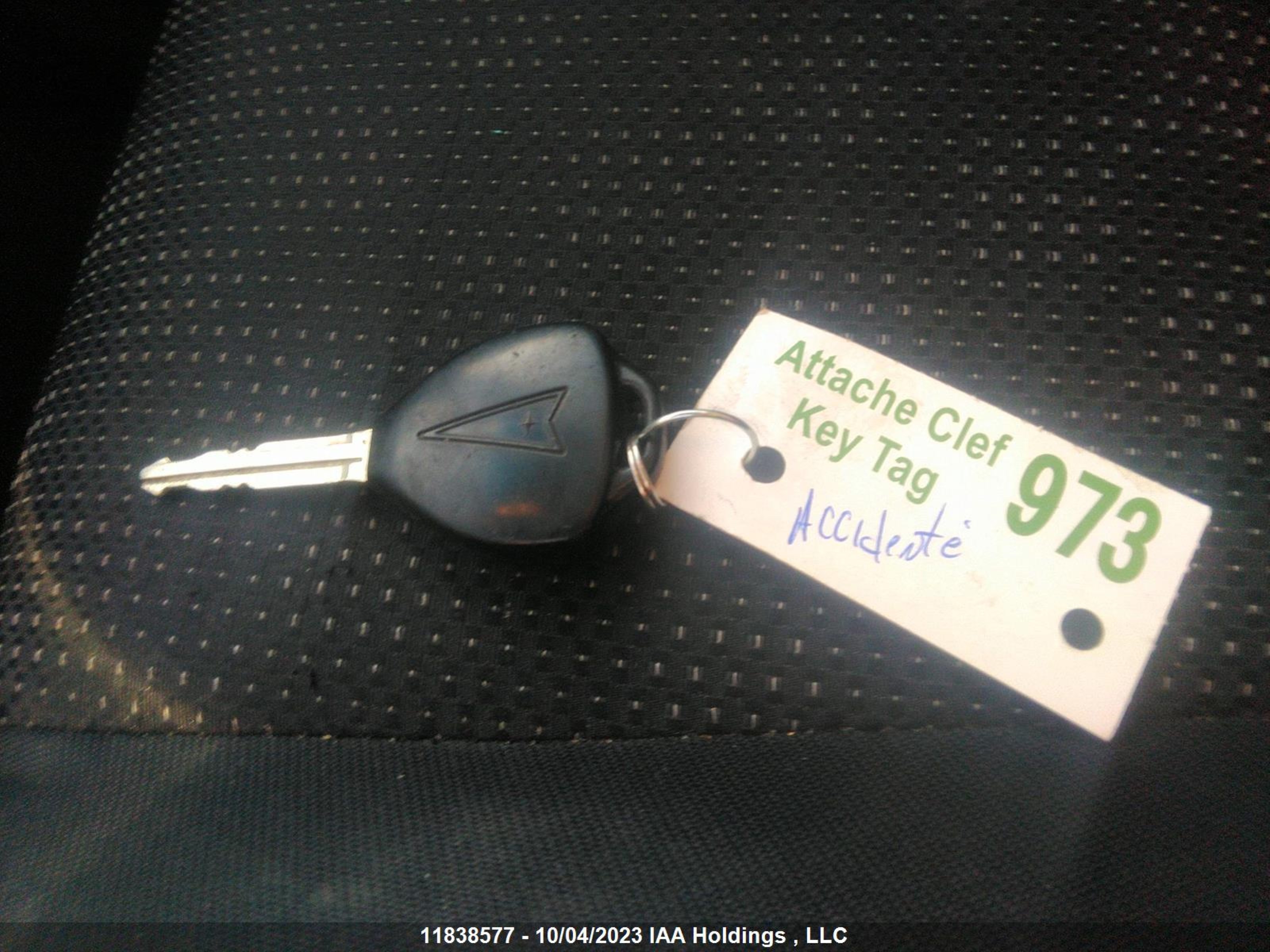 Photo 10 VIN: 5Y2SP6E86AZ416170 - PONTIAC VIBE 