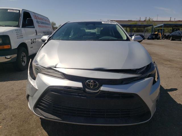 Photo 4 VIN: 5YFB4MDE1PP020106 - TOYOTA COROLLA LE 