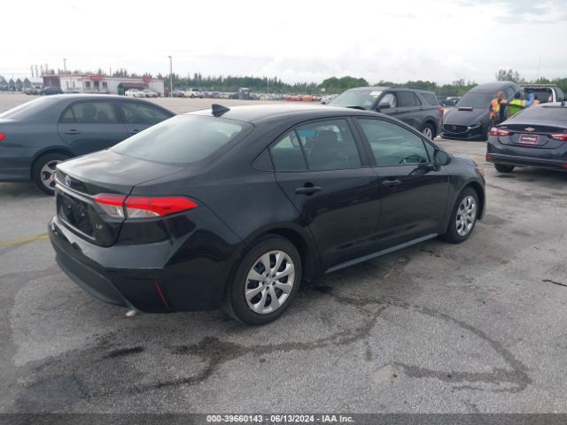 Photo 3 VIN: 5YFB4MDE2RP161463 - TOYOTA COROLLA 