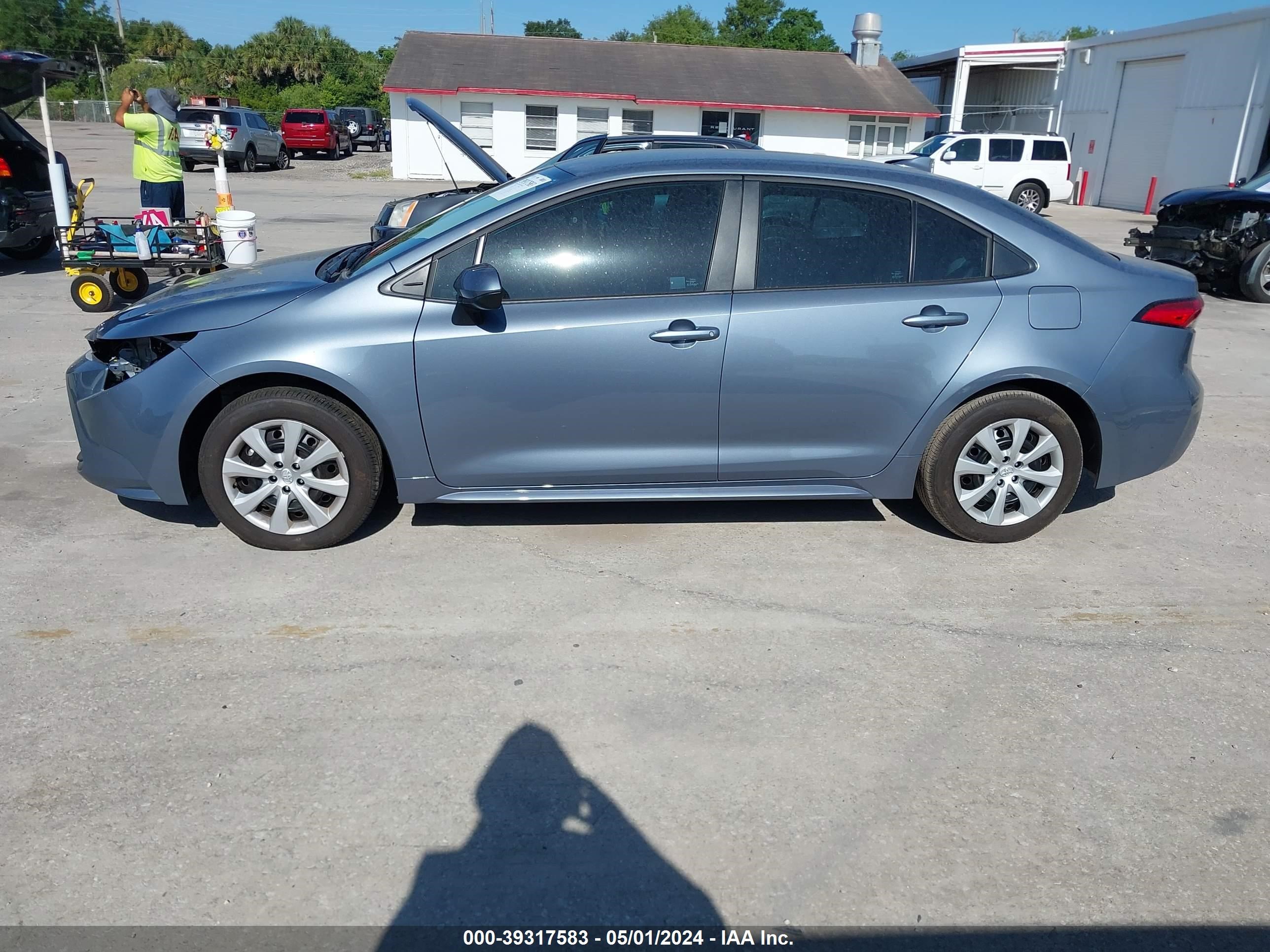 Photo 14 VIN: 5YFB4MDE4RP096079 - TOYOTA COROLLA 