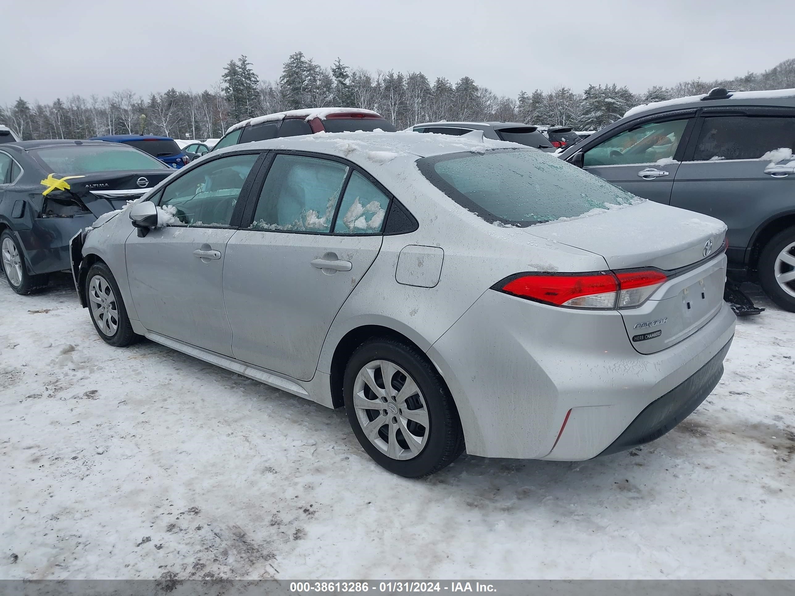 Photo 2 VIN: 5YFB4MDE4RP117948 - TOYOTA COROLLA 