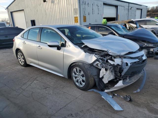 Photo 3 VIN: 5YFB4MDE5PP003194 - TOYOTA COROLLA LE 