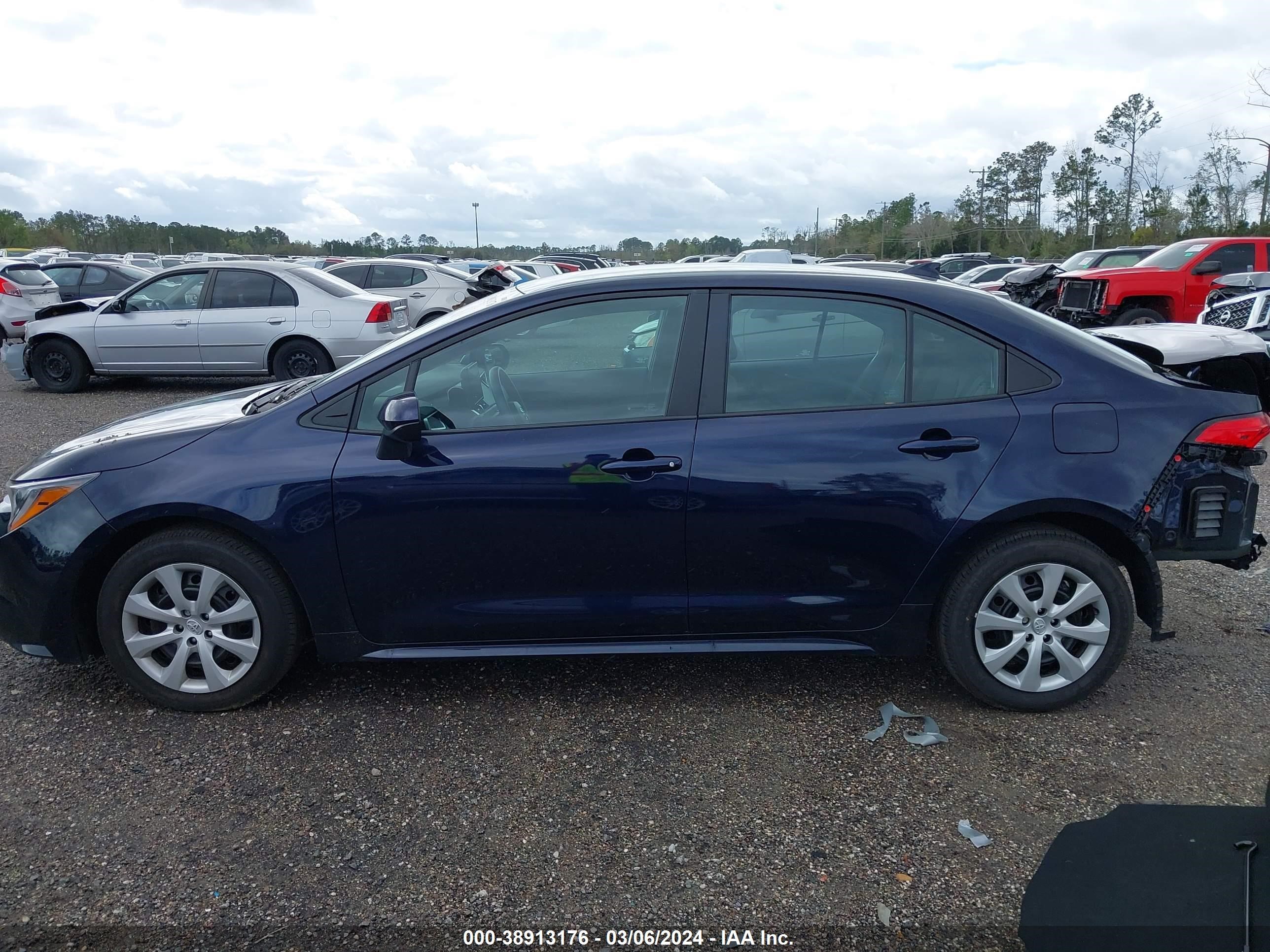 Photo 13 VIN: 5YFB4MDE5PP055005 - TOYOTA COROLLA 