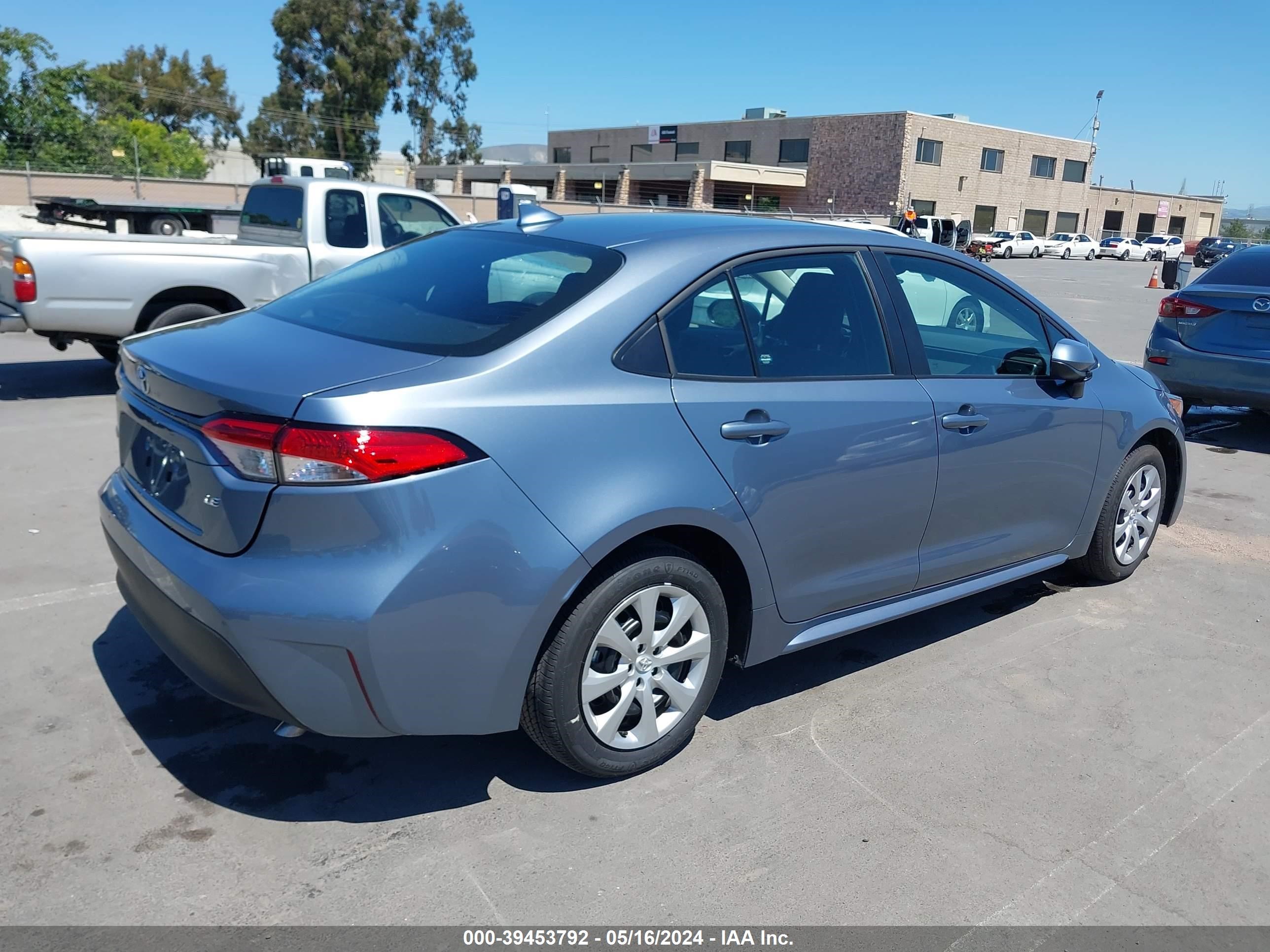 Photo 3 VIN: 5YFB4MDE7RP146599 - TOYOTA COROLLA 