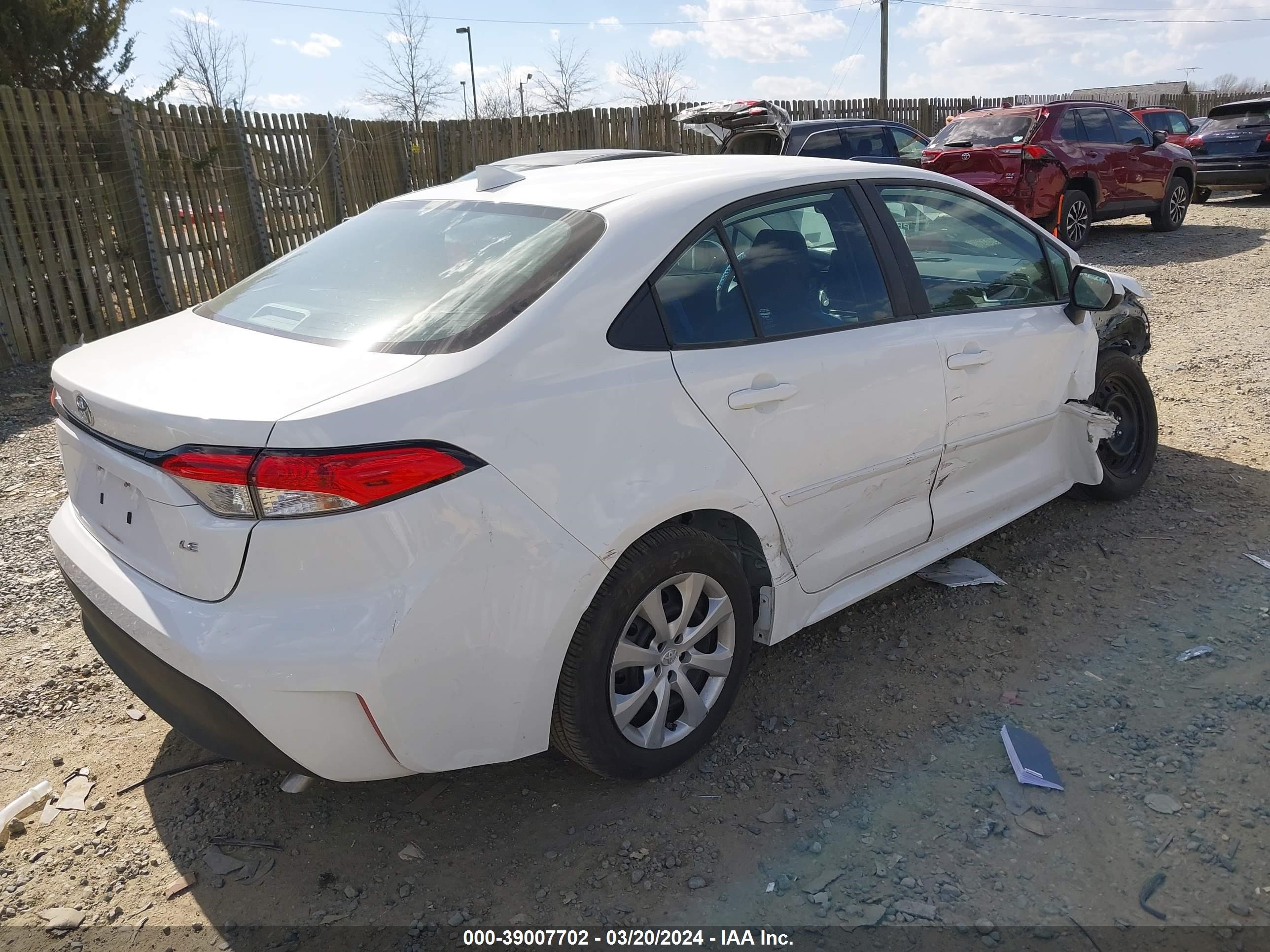 Photo 3 VIN: 5YFB4MDE8PP029384 - TOYOTA COROLLA 