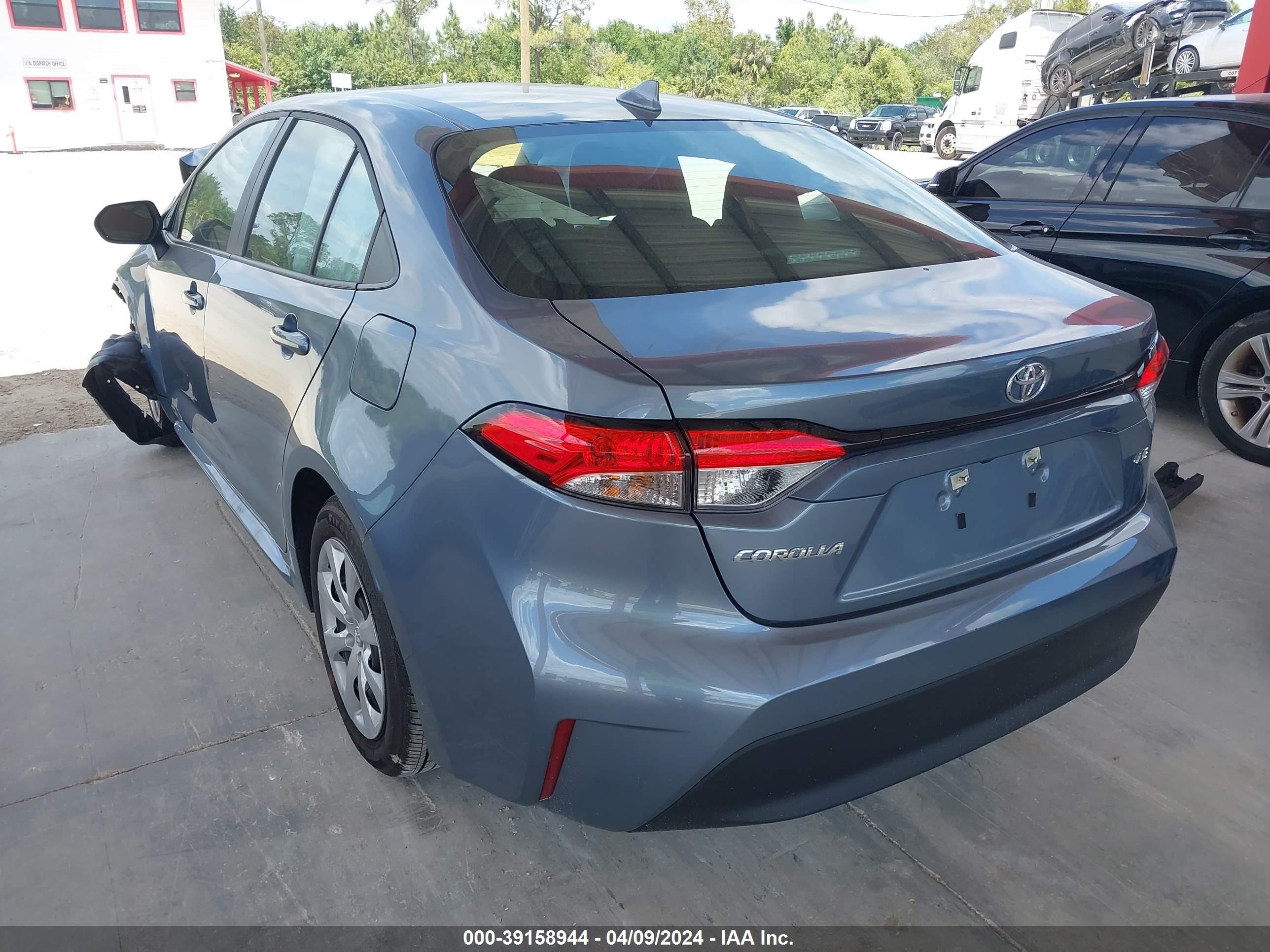 Photo 2 VIN: 5YFB4MDE9RP113474 - TOYOTA COROLLA 