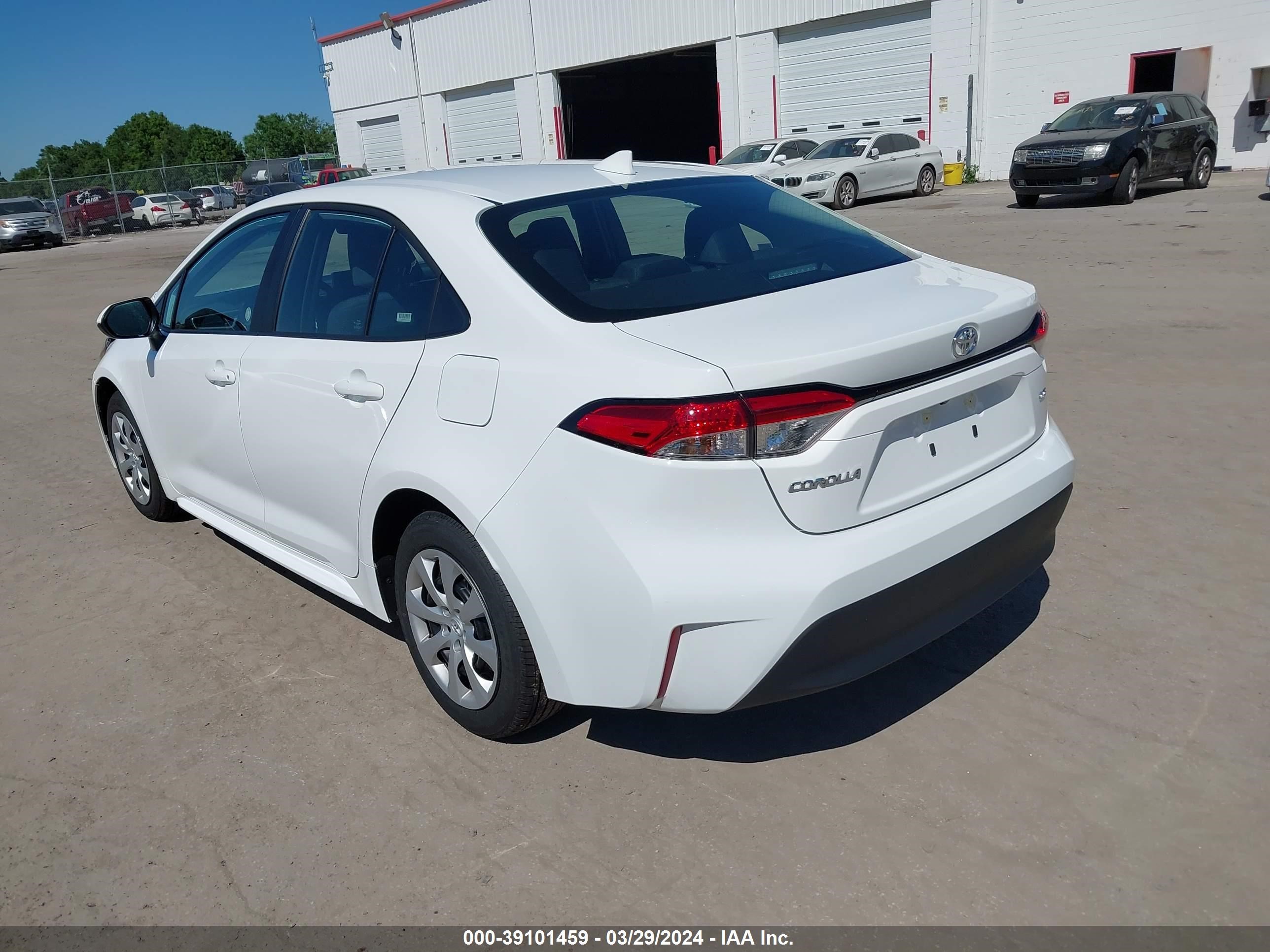 Photo 2 VIN: 5YFB4MDEXRP096135 - TOYOTA COROLLA 