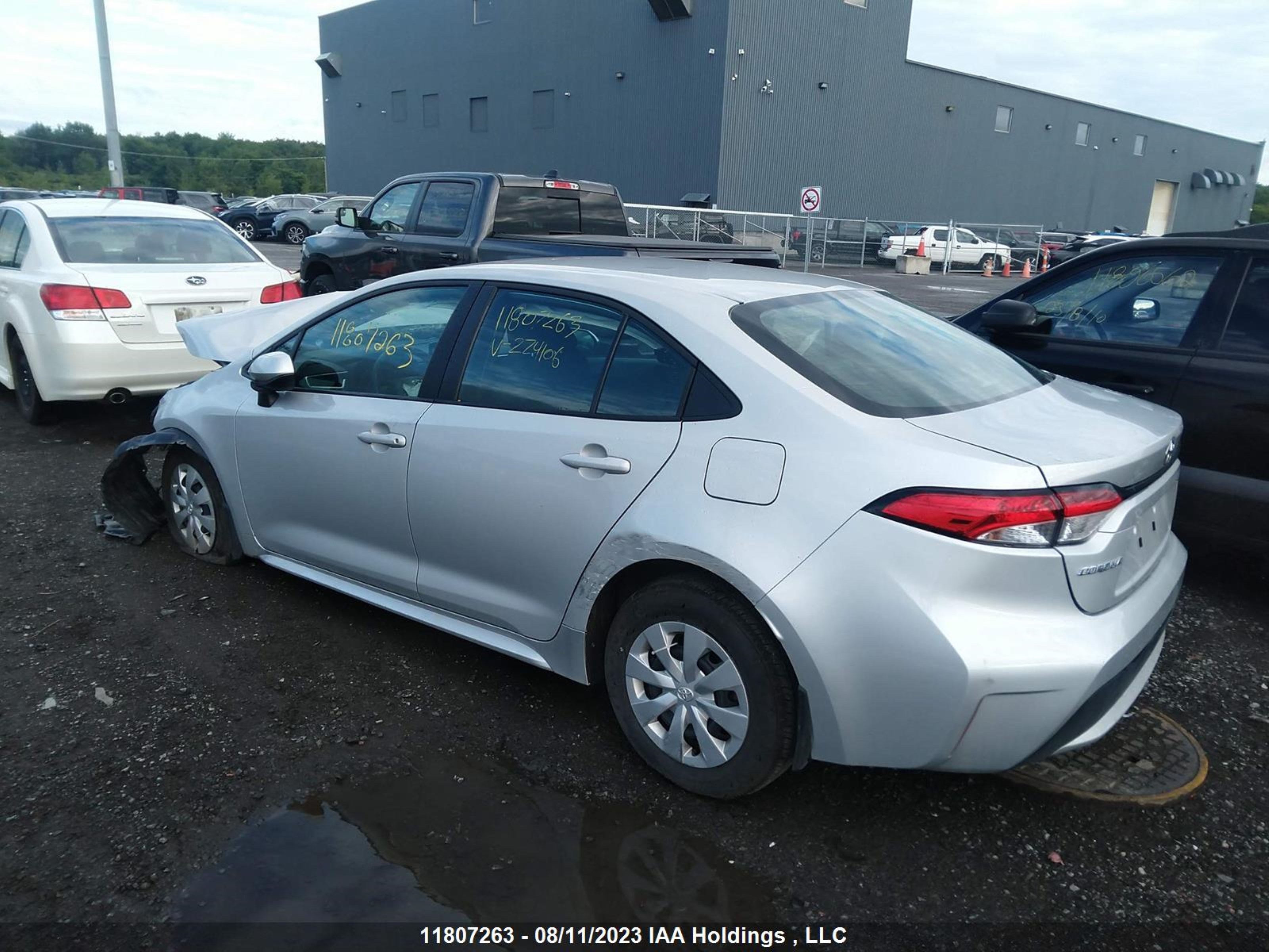 Photo 2 VIN: 5YFBPMBE0NP274106 - TOYOTA COROLLA 