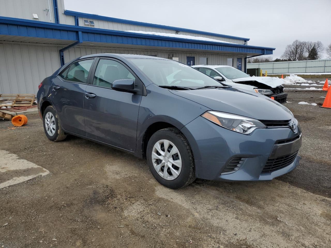 Photo 3 VIN: 5YFBPRHE7FP230593 - TOYOTA COROLLA 