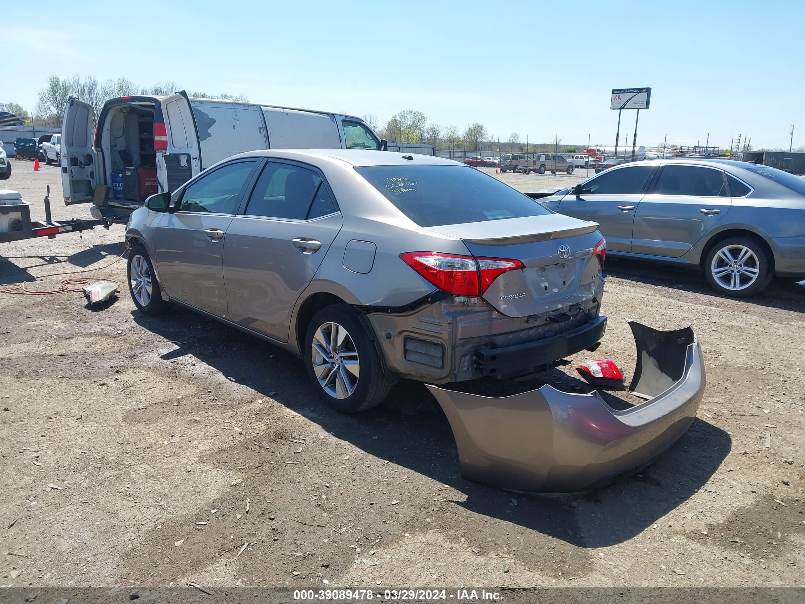 Photo 2 VIN: 5YFBPRHE9EP057268 - TOYOTA COROLLA 