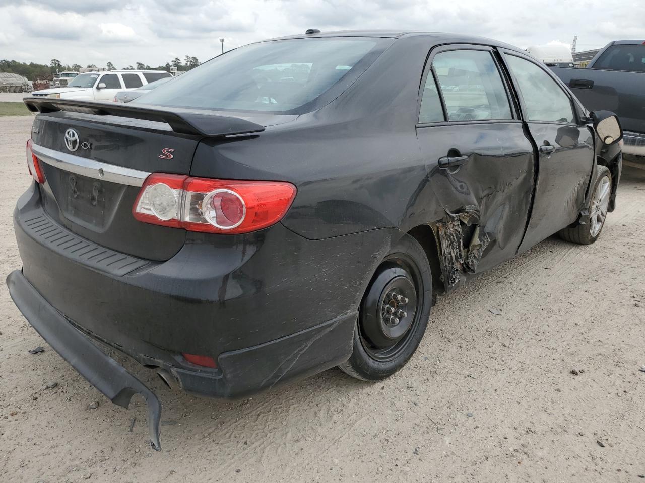 Photo 2 VIN: 5YFBU4EE0DP162179 - TOYOTA COROLLA 