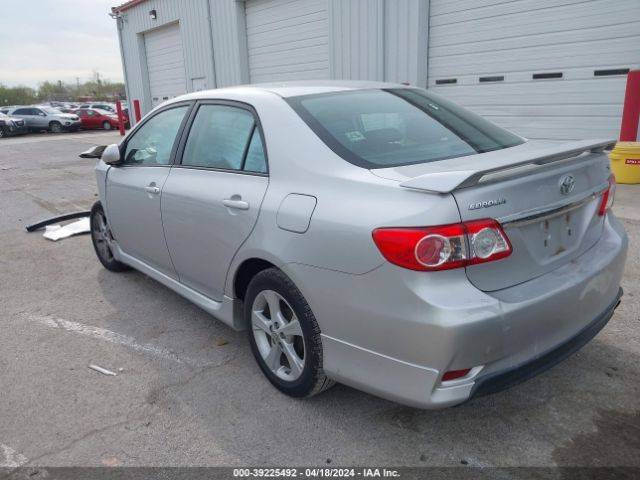 Photo 2 VIN: 5YFBU4EE1CP038825 - TOYOTA COROLLA 