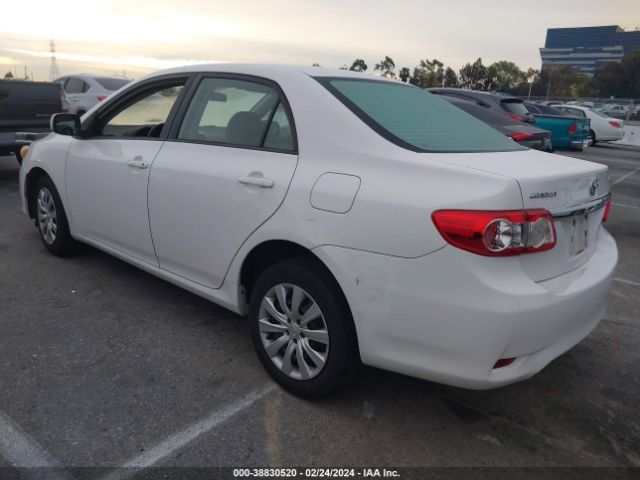 Photo 2 VIN: 5YFBU4EE1CP041496 - TOYOTA COROLLA 