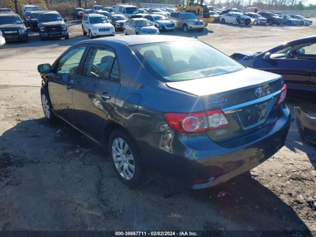 Photo 2 VIN: 5YFBU4EE1CP067032 - TOYOTA COROLLA 