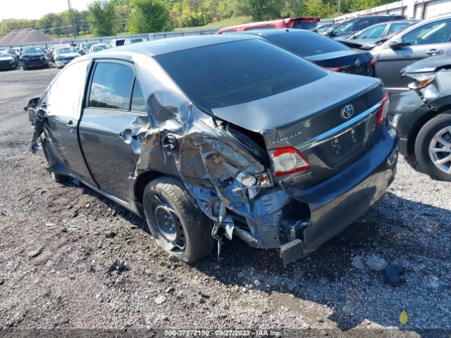 Photo 2 VIN: 5YFBU4EE1DP185373 - TOYOTA COROLLA 