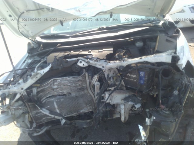 Photo 9 VIN: 5YFBU4EE2CP070862 - TOYOTA COROLLA 