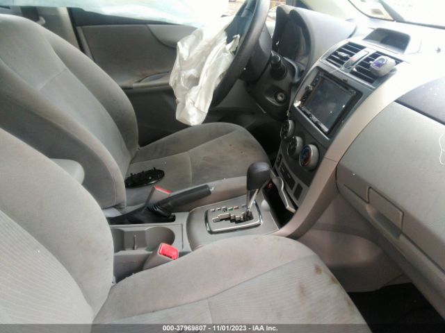 Photo 4 VIN: 5YFBU4EE2DP124002 - TOYOTA COROLLA 