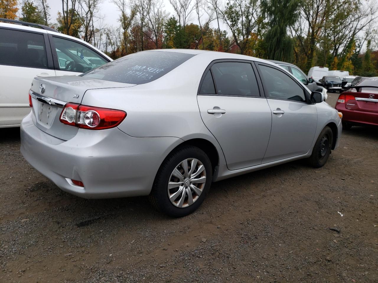 Photo 2 VIN: 5YFBU4EE3CP038910 - TOYOTA COROLLA 