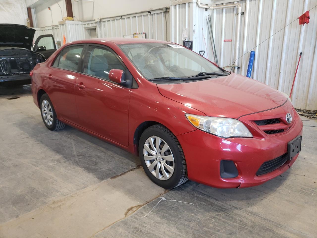 Photo 3 VIN: 5YFBU4EE3CP045100 - TOYOTA COROLLA 