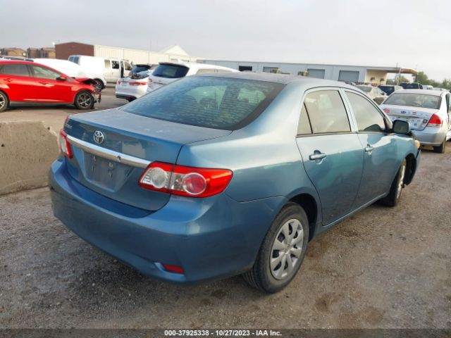 Photo 3 VIN: 5YFBU4EE3CP067582 - TOYOTA COROLLA 