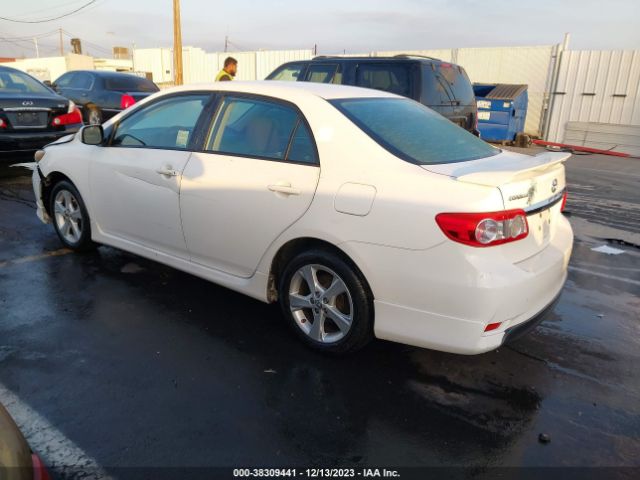 Photo 2 VIN: 5YFBU4EE3DP091656 - TOYOTA COROLLA 