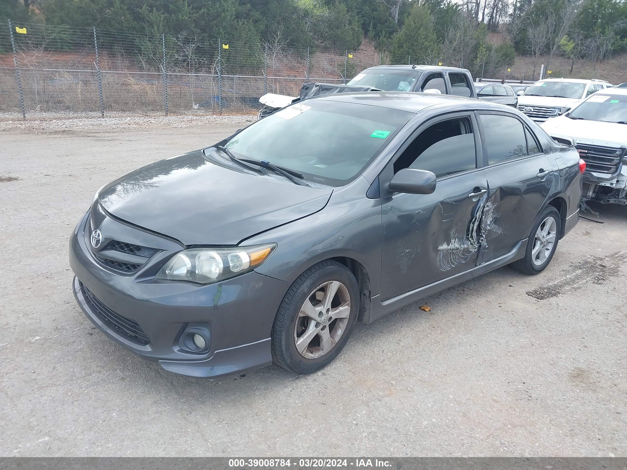 Photo 1 VIN: 5YFBU4EE3DP165819 - TOYOTA COROLLA 