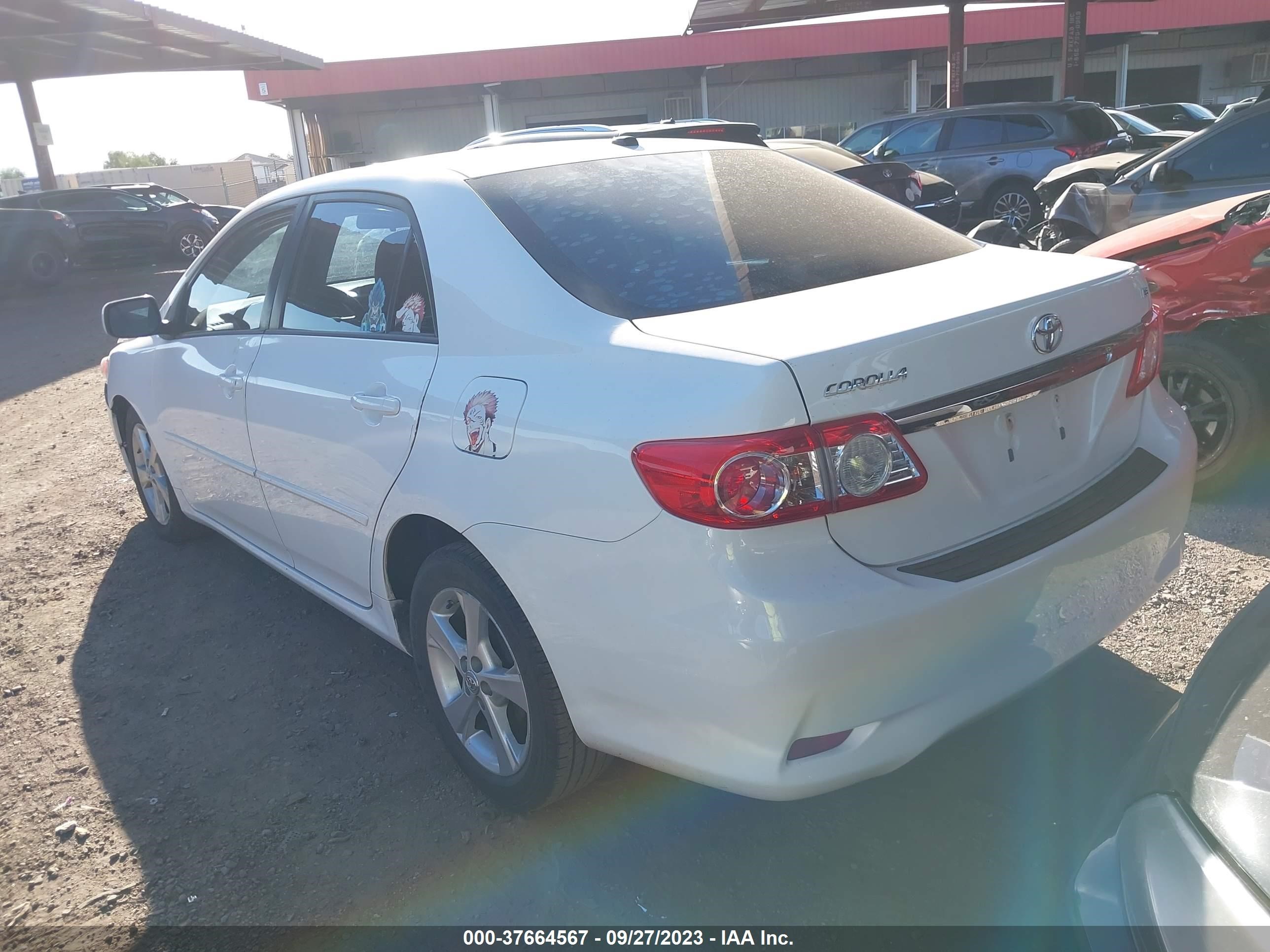 Photo 2 VIN: 5YFBU4EE4CP005222 - TOYOTA COROLLA 