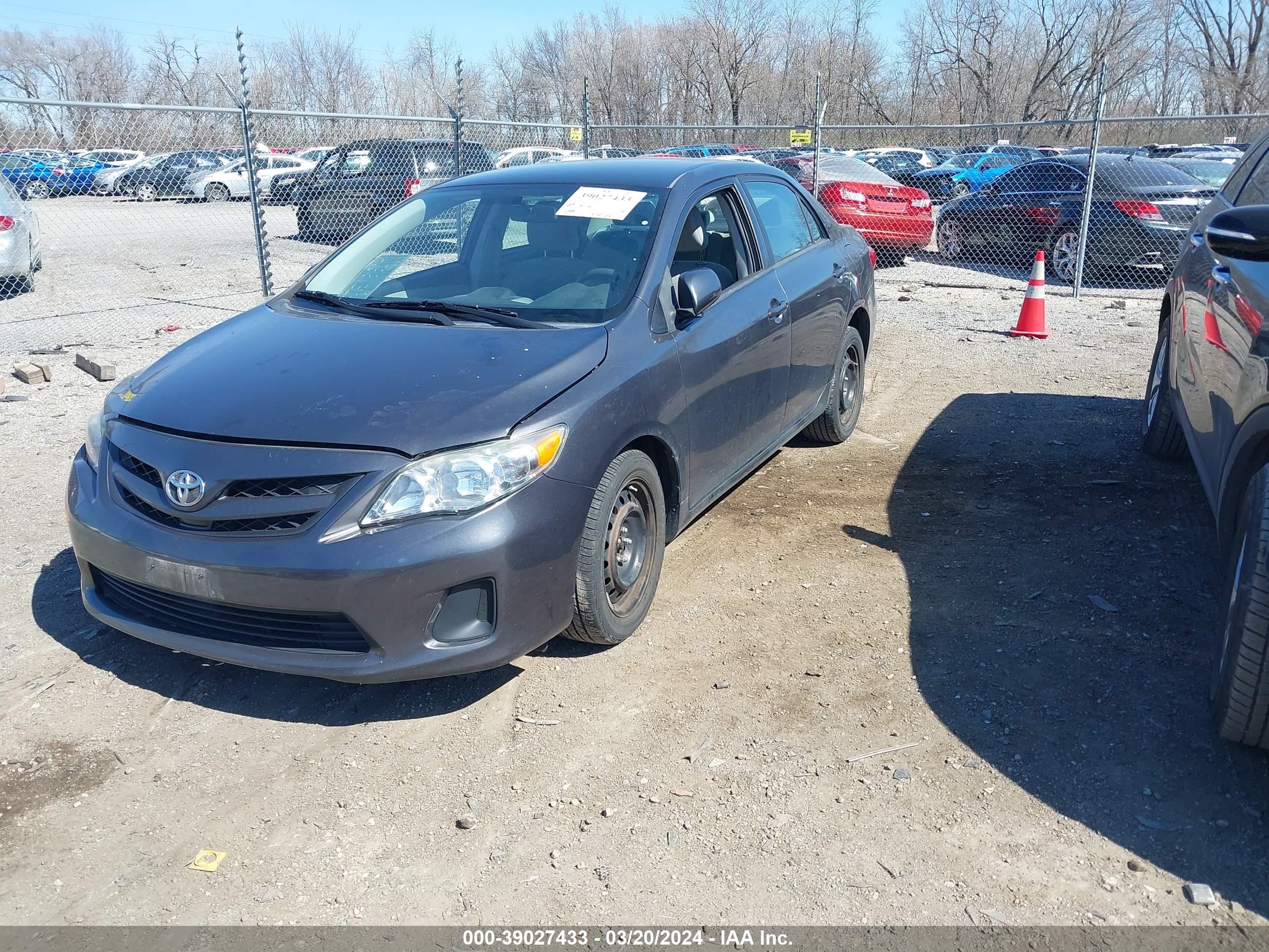 Photo 1 VIN: 5YFBU4EE4CP059667 - TOYOTA COROLLA 