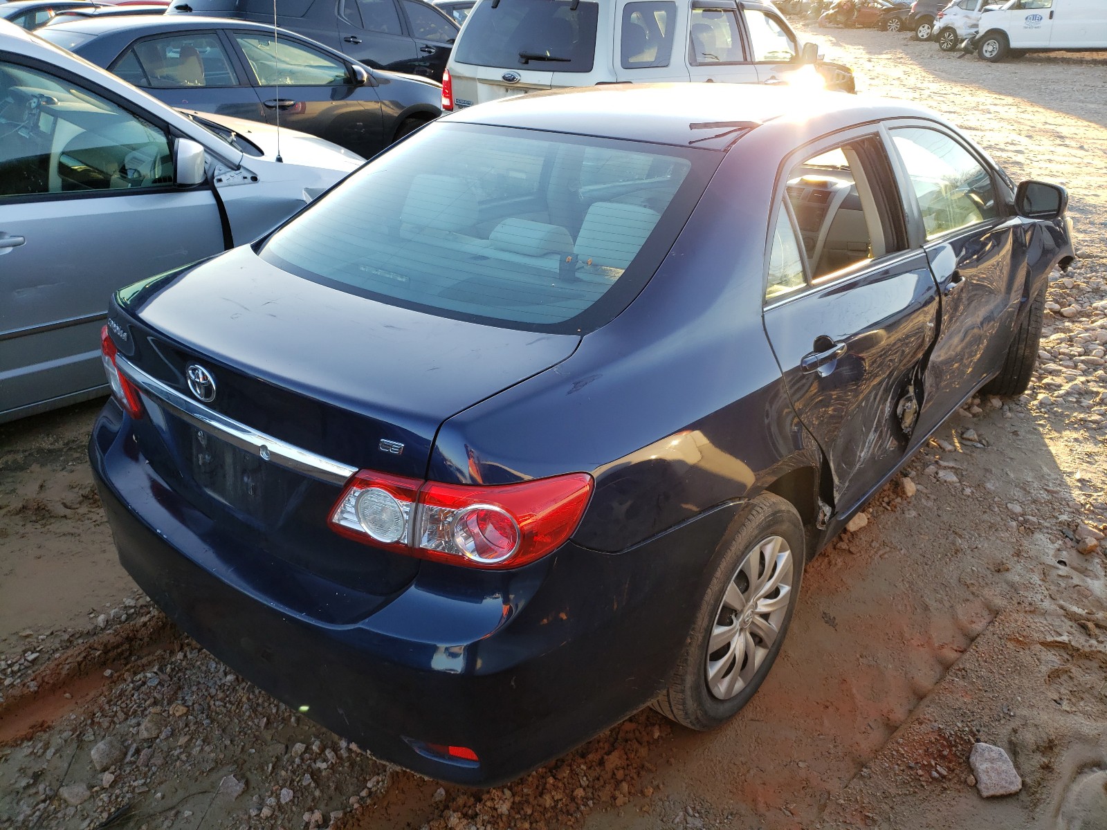 Photo 3 VIN: 5YFBU4EE4DP080228 - TOYOTA COROLLA BA 