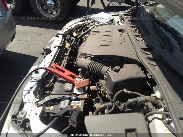 Photo 9 VIN: 5YFBU4EE4DP084831 - TOYOTA COROLLA 