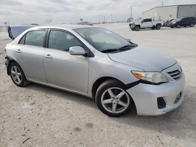 Photo 3 VIN: 5YFBU4EE4DP096428 - TOYOTA COROLLA 